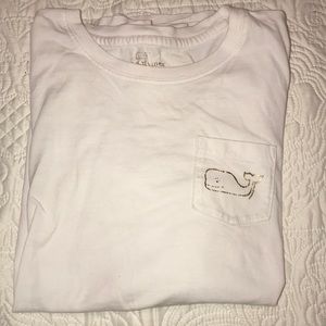Women’s vineyard vines shirt, white with gold foil